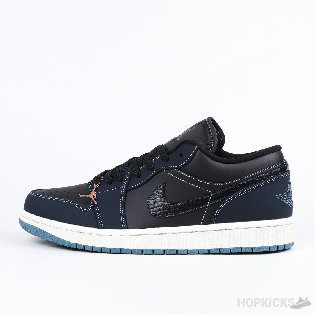 Pink reptile jordans online